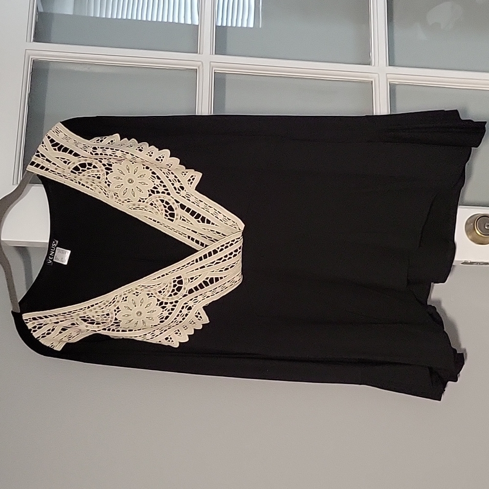 Black bellsleeve top